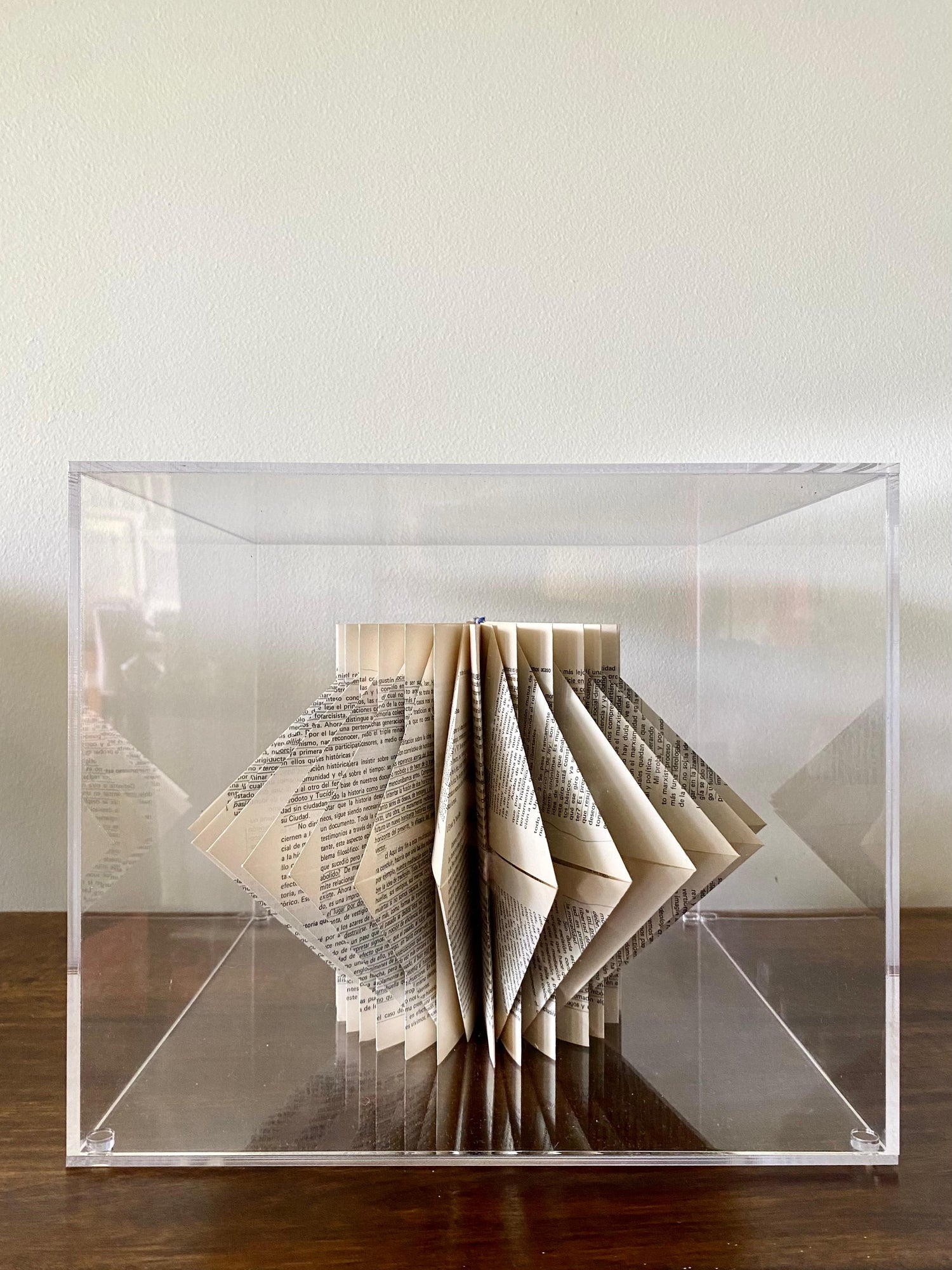 Libro Escultura Cubo Danzante